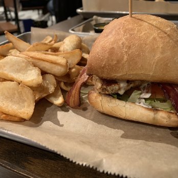 Cherry Street Brewpub at Halcyon - Brewpubs Near Me - Alpharetta, Georgia