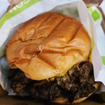 BurgerFi - The Chef's Burger - Burgers Near Me - Miami Beach, Florida BurgerFi - The Chef's Burger - Burgers Near Me - Miami Beach, Florida