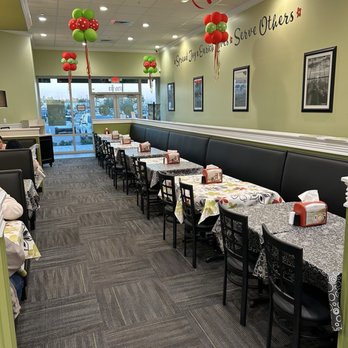 Chicken Salad Chick - Plenty of seating! - Sandwiches Near Me - Parrish, Florida Chicken Salad Chick - Plenty of seating! - Sandwiches Near Me - Parrish, Florida