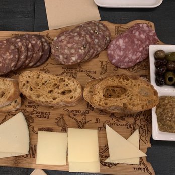 Footprint Wine Tap - Charcuterie board - Wine Bars Near Me - Seattle, Washington Footprint Wine Tap - Charcuterie board - Wine Bars Near Me - Seattle, Washington