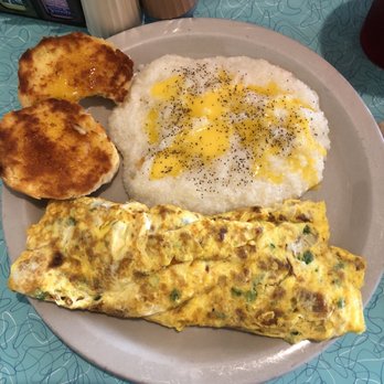 Dots Diner - Williams Blvd. - Diners Near Me - Kenner, Louisiana