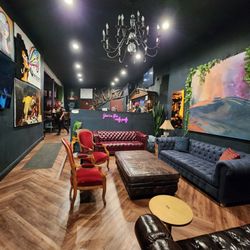 High Society Lounge - Lounge