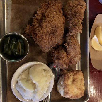 FM Kitchen & Bar - Bars Near Me - Houston, Texas FM Kitchen & Bar - Bars Near Me - Houston, Texas