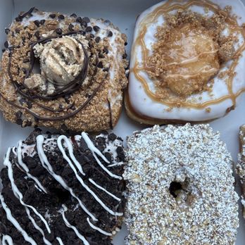 Vincent Van Doughnut - Chocolate chip cookie dough, apple cheesecake, cookies and cream, last but not least their famous French toast! - Donuts Near Me - St. Louis, Missouri Vincent Van Doughnut - Chocolate chip cookie dough, apple cheesecake, cookies and cream, last but not least their famous French toast! - Donuts Near Me - St. Louis, Missouri