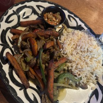 Kalaveras - Lomo Saltado - New Mexican Cuisine Near Me - Long Beach, California
