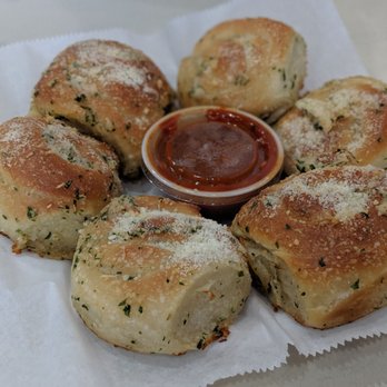 500 Degrees New York Style Pizzeria - South Blvd - Garlic knots - Pizza Near Me - Charlotte, North Carolina