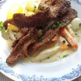 Wärdshuset Ulla Winbladh - Pork and mashed potato - Scandinavian Near Me - Stockholm, Alberta