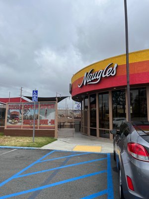 Naugles Tacos & Burgers by null
