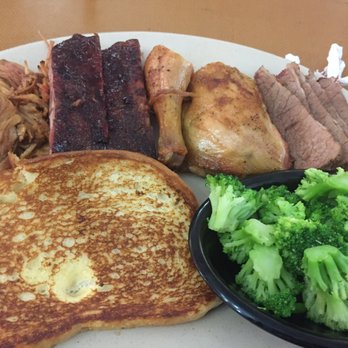 Sonny's BBQ - Sampler platter.  Yum yum! - Barbeque Near Me - Mobile, Alabama
