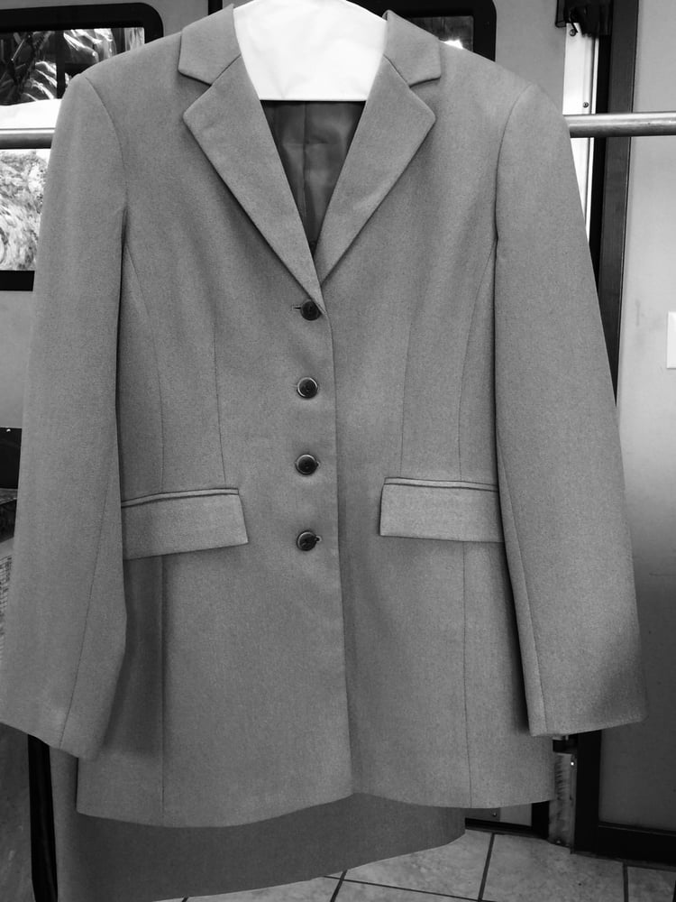 DRY CLEAN EXPRESS Updated August 2024 16 Photos & 36 Reviews 8345