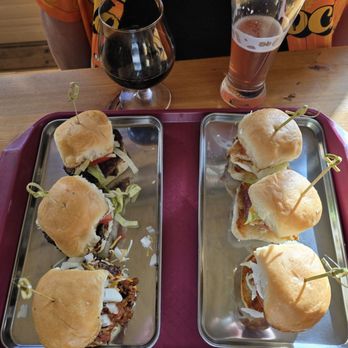 12 Fox Beer - Brewpubs Near Me - Dripping Springs, Texas