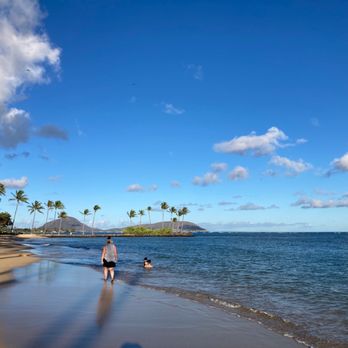 Kahala Beach - Beaches Near Me - Honolulu, Hawaii