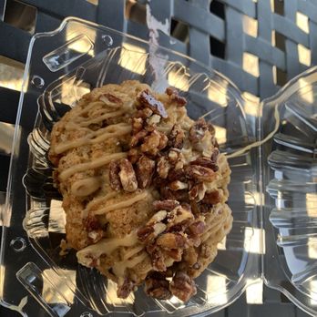 Clingans Junction-  cabins + coffee - Maple & Pecan scone - Coffee & Tea Near Me - Squaw Valley, California