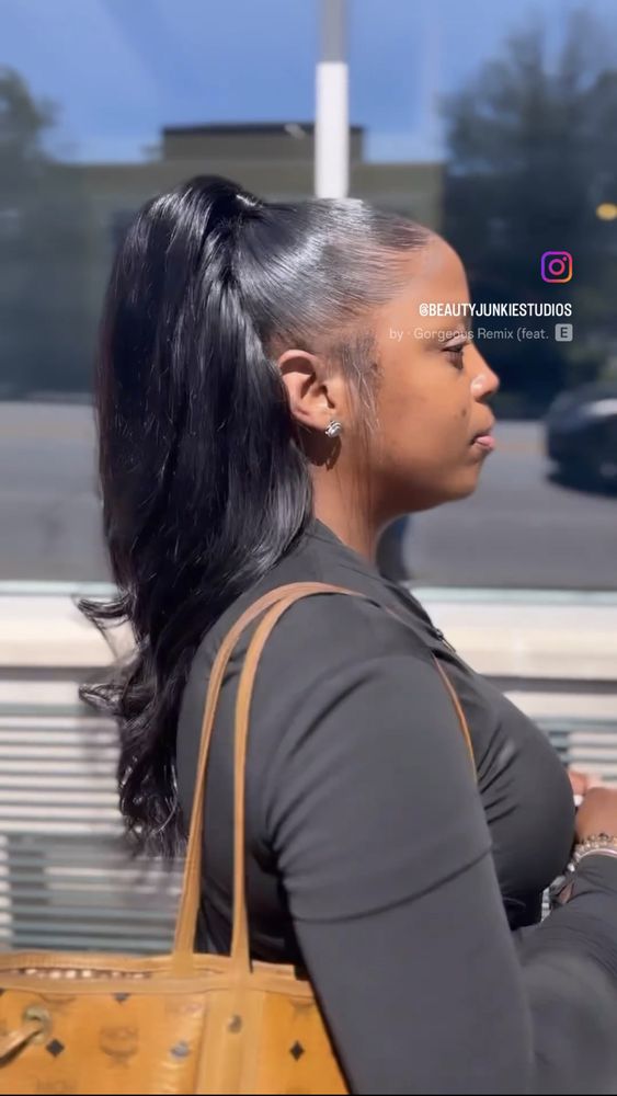 BEAUTY JUNKIE STUDIOS 1918 Ridge Rd, Homewood, Illinois Cosmetics