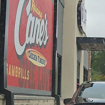 Raising Cane's - Drive thru - Chicken Shop Near Me - Gambrills, Maryland