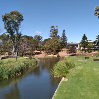 Soldiers Memorial Gardens - Lake - Parks Near Me