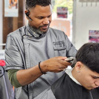 Arca BarberShop - skin taper by carlos - Barbers Near Me - Lindenhurst, New York Arca BarberShop - skin taper by carlos - Barbers Near Me - Lindenhurst, New York