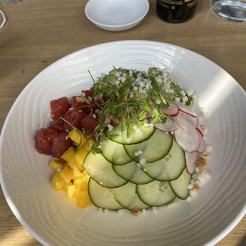 Earls Kitchen + Bar - Ahi Tuna Poke Bowl - Cocktail Bars Near Me - Plano, Texas