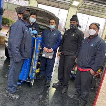 Jiffy Lube - They work rain or shine. Thank you for your service - Auto Repair Near Me - Germantown, Maryland