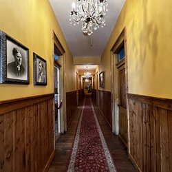 St James Hotel