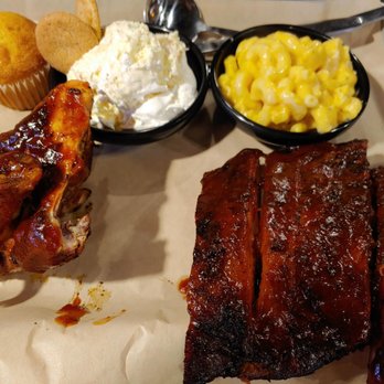 Famous Dave's Bar-B-Que - Chicken and ribs - Barbeque Near Me - Knoxville, Tennessee Famous Dave's Bar-B-Que - Chicken and ribs - Barbeque Near Me - Knoxville, Tennessee
