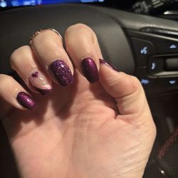 Nail Famous - V-day nails