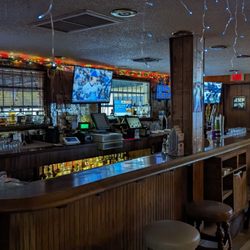 Jolly Jug - Very neat bar area