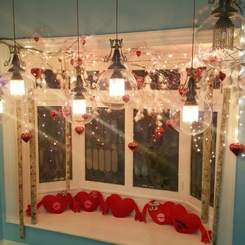 Sweet Pete's Candy - Down goes the Christmas decor and up goes the Valentines decor. - Candy Stores Near Me - Jacksonville, Florida