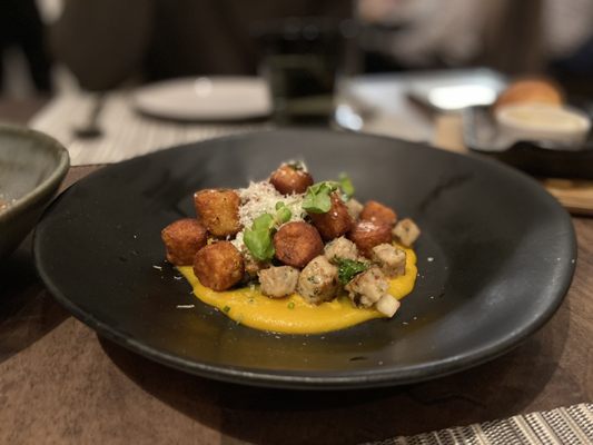 Peppervine by null