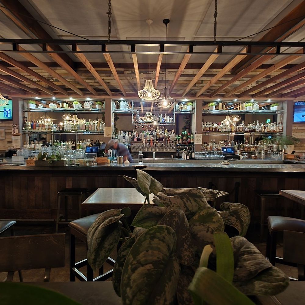 Suda - Inside - New American Near Me - Santa Cruz, California Suda - Inside - New American Near Me - Santa Cruz, California