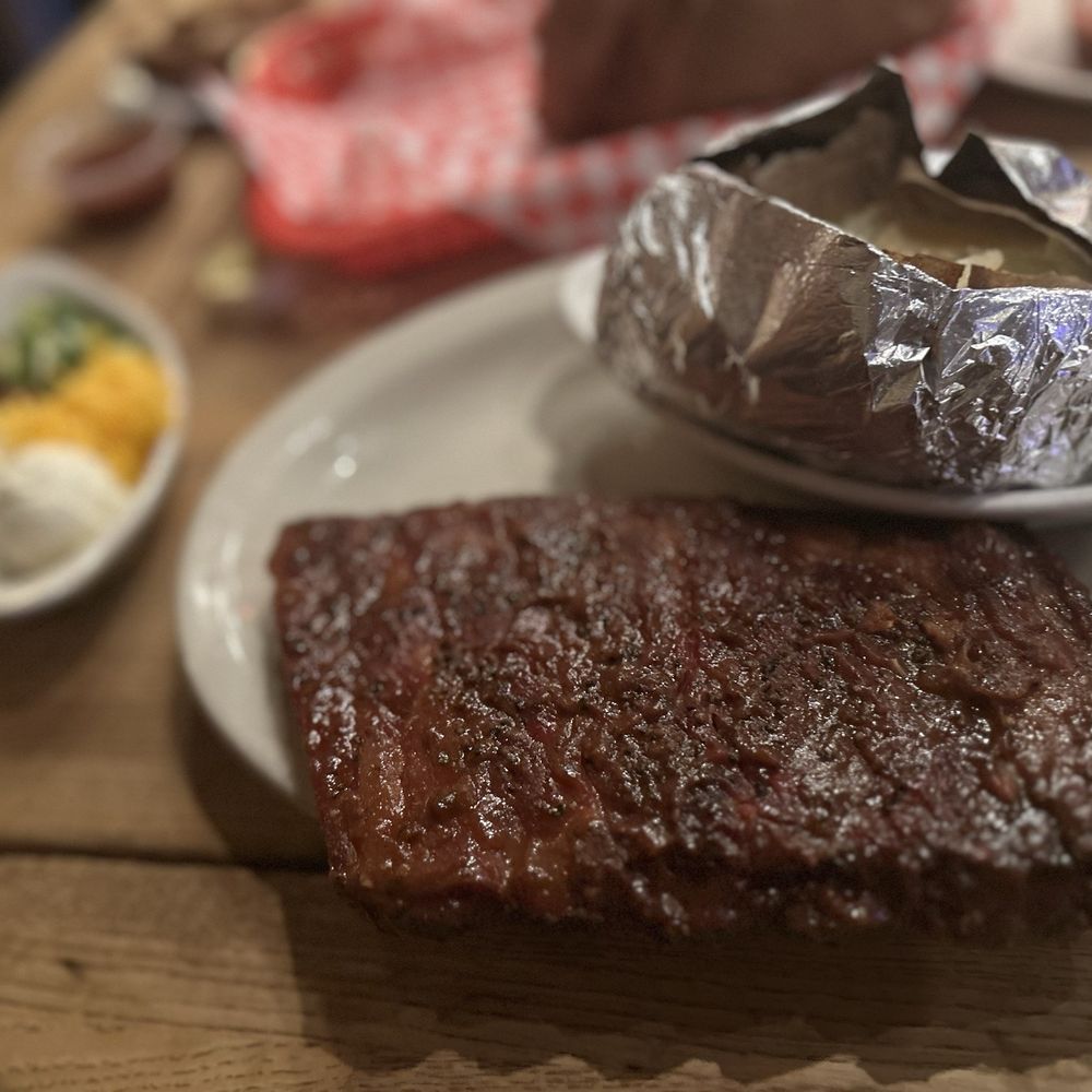 The State Line - St. Louis Pork Ribs - Barbeque Near Me - El Paso, Texas
