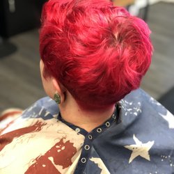Gabi’s Beauty Salon - Texture cut