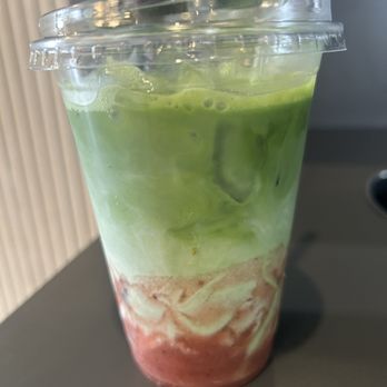 Cruffin & Tea - Strawberry Matcha - Desserts Near Me - Jacksonville, Florida