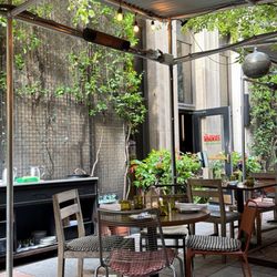 Talula's Garden - Outdoor seating