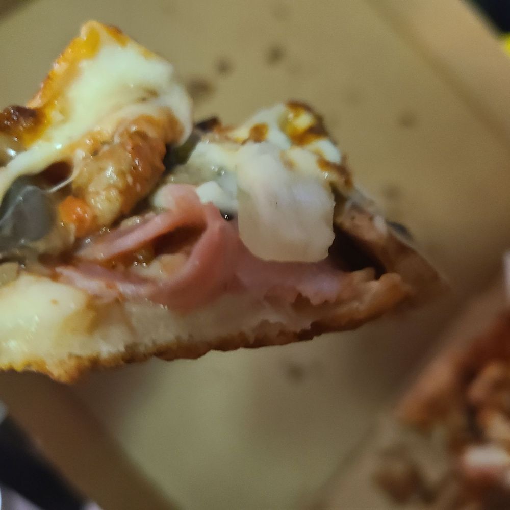 Guido's Pizza & Pasta - supposedly a medium deluxe pizza without anchovy and tonight also without sauce on the dough - Pizza Near Me - Pacoima, California Guido's Pizza & Pasta - supposedly a medium deluxe pizza without anchovy and tonight also without sauce on the dough - Pizza Near Me - Pacoima, California