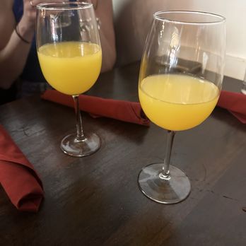 Portside Tavern - Bottomless mimosas - Seafood Near Me - Bristol, Rhode Island