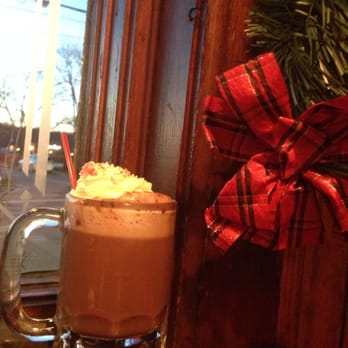 Skippers - Candy Cane Hot Coco - New American Near Me - Northport, New York