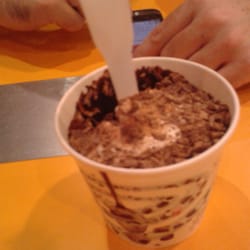 McDonald's - El nuevo McFlurry de huesitos