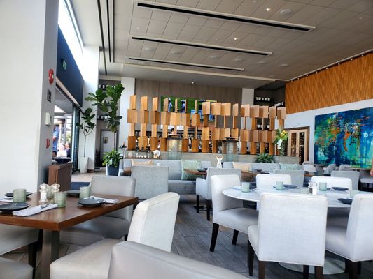 ZENTRL Kitchen + Bar by null