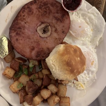 417 Union - Ham and eggs with the breakfast potatoes - Breakfast & Brunch Near Me - Nashville, Tennessee