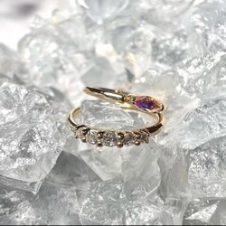 Broken Clover Tattoo - Amethyst, CZ, and 18k gold