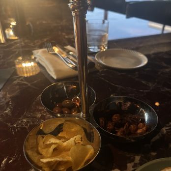 Sky Room - Complimentary Bar Snacks - American Near Me - Long Beach, California