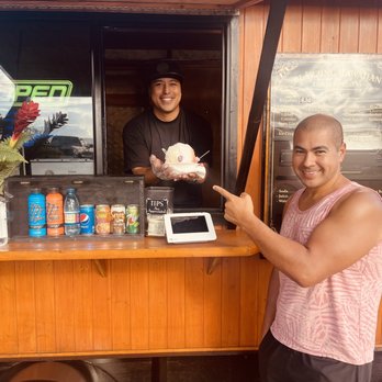 Chiller Express - Shave ice on the beach - Food Trucks Near Me - Kaneohe, Hawaii Chiller Express - Shave ice on the beach - Food Trucks Near Me - Kaneohe, Hawaii