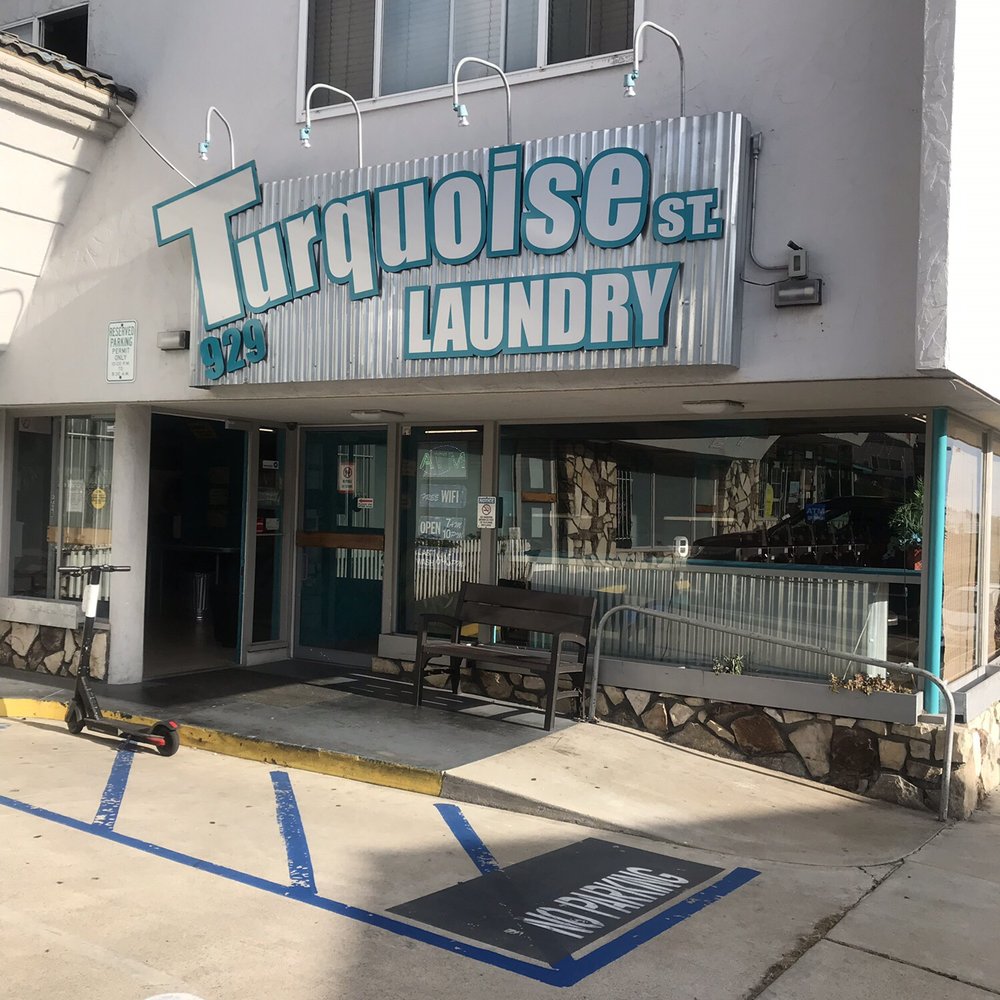 Turquoise Bubbles - Front of the laundromat - Laundromat Near Me - San Diego, California Turquoise Bubbles - Front of the laundromat - Laundromat Near Me - San Diego, California