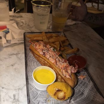 Hale Mo'olelo - Lobster roll - Music Venues Near Me - Lahaina, Hawaii Hale Mo'olelo - Lobster roll - Music Venues Near Me - Lahaina, Hawaii