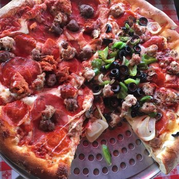 Gianni's Pizza - Meat - zilla Gianni 's Special Pizza - Italian Near Me - Monterey, California