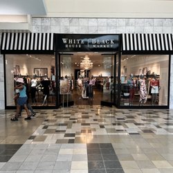 White House Black Market - Storefront
