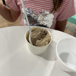 Kids scoop