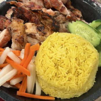 INTL Kitchen - Grilled Garlic Chicken Hainan Rice - Asian Fusion Near Me - Milpitas, California