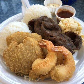 Hukilau Cafe - Seafood and beef teriyaki platter - Hawaiian Near Me - Laie, Hawaii